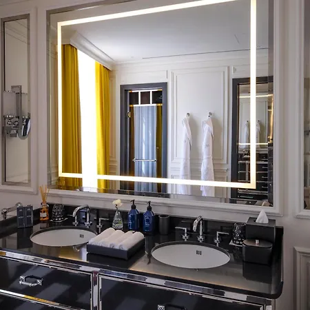 Casa Jk Place Aparthotel 5*